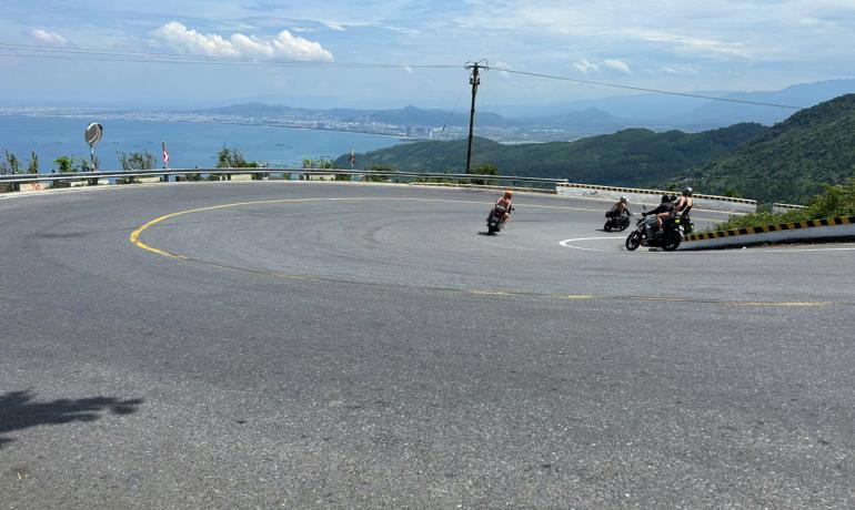 Danang Bana Hill 1 day tour