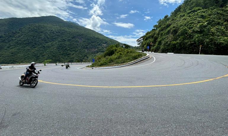 Danang Bana Hill 1 day tour